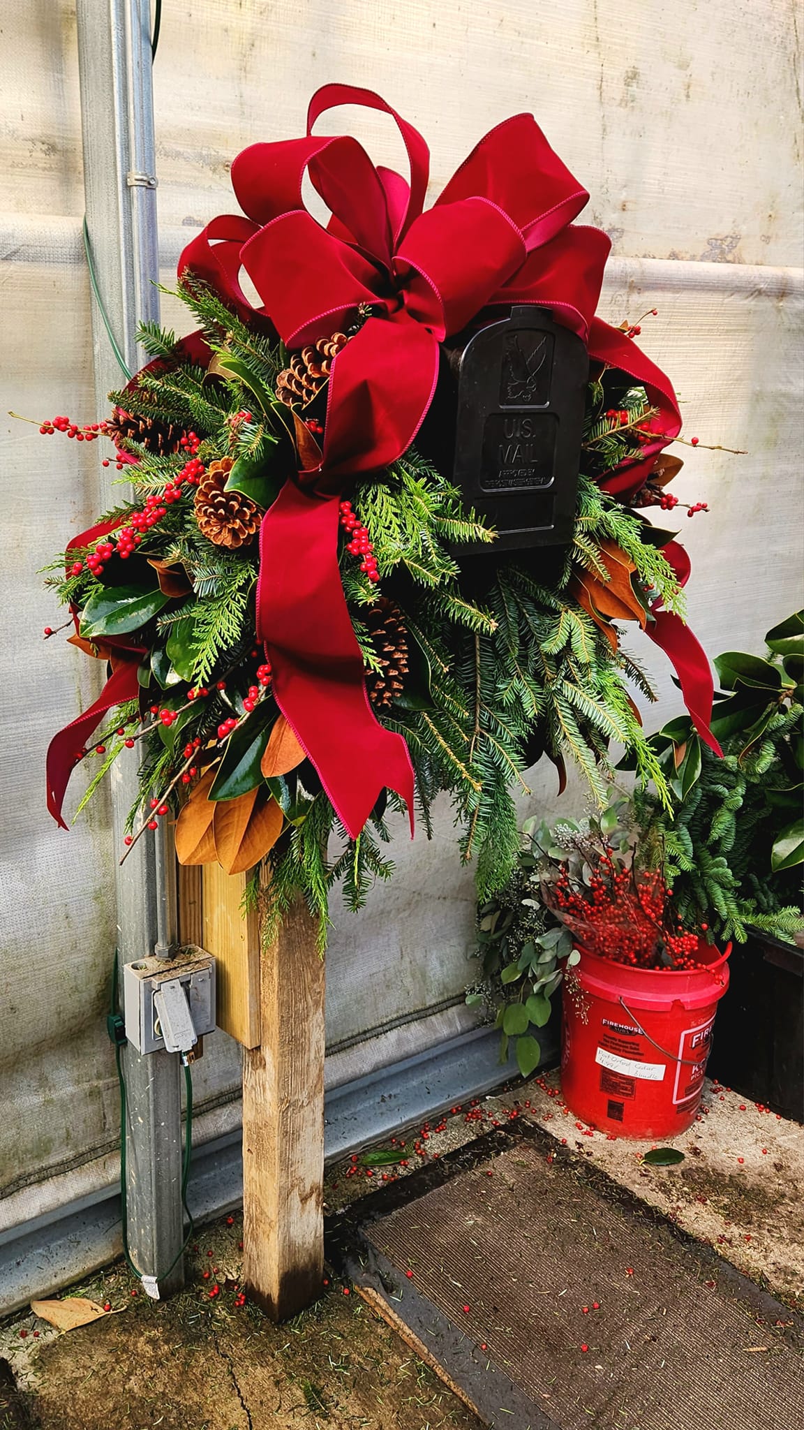 Large Mailbox Saddle